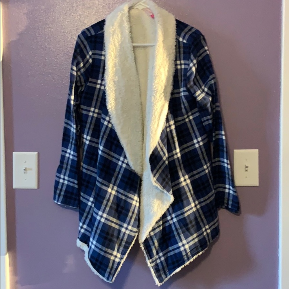 Sweater/Cardigan